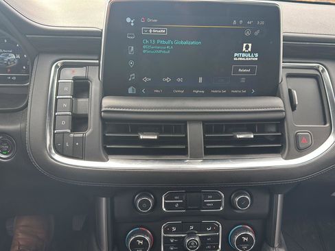 Used 2024 Chevrolet Tahoe Z71 w/ Luxury Package image 15