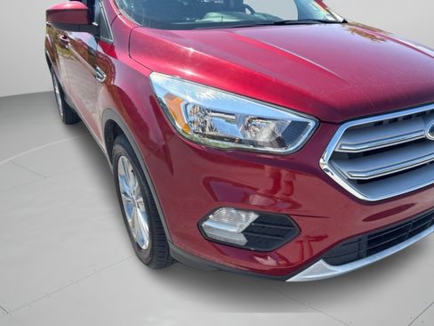 Used 2019 Ford Escape SE FWD image 30