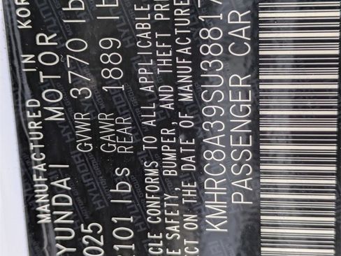 Used 2025 Hyundai Venue SEL image 34