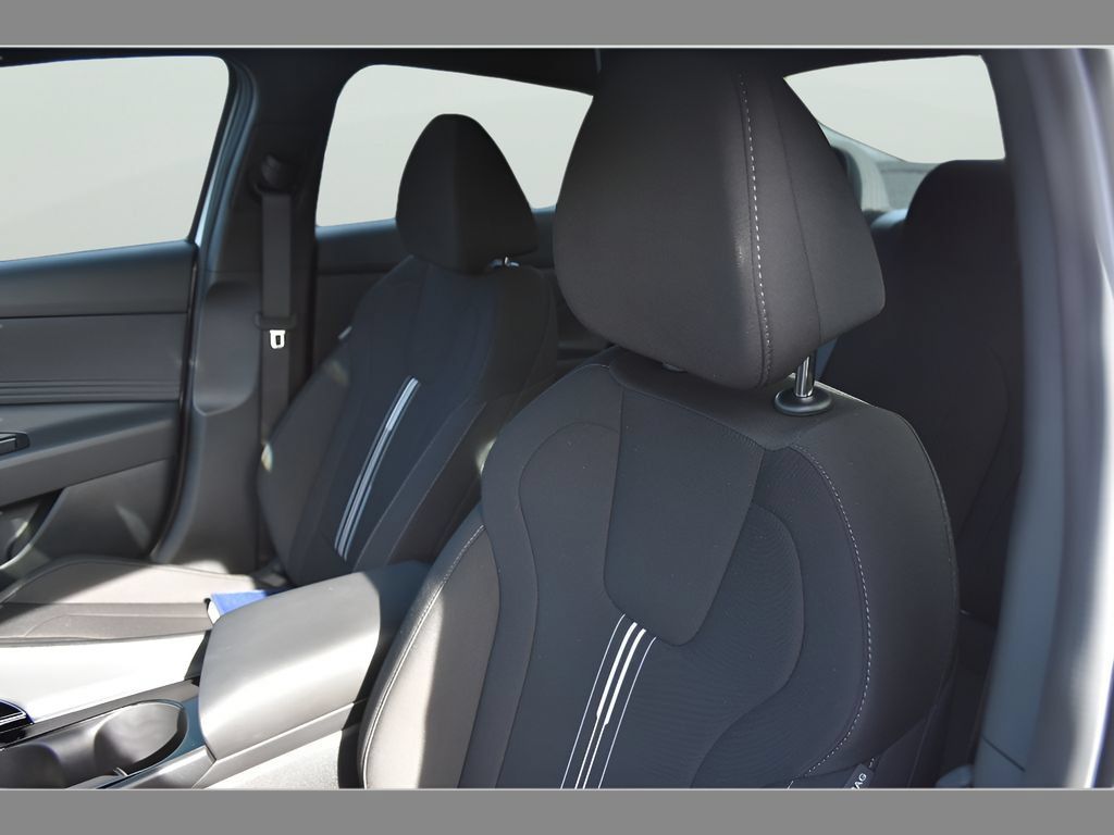 New 2026 Hyundai Elantra SEL FWD image 26