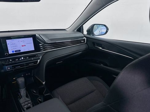 Certified 2025 Toyota Camry LE FWD image 22
