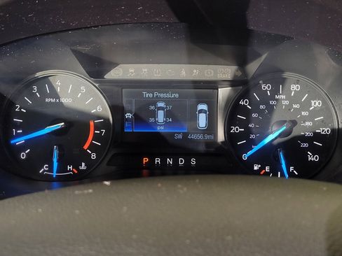 Used 2019 Ford Explorer XLT AWD/4WD image 23
