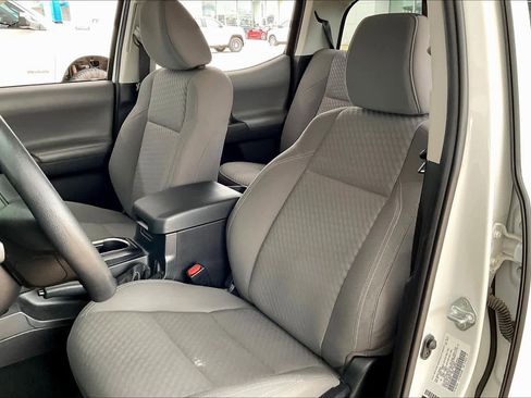 Used 2023 Toyota Tacoma SR image 9