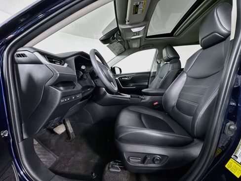 Used 2023 Toyota RAV4 XLE Premium AWD/4WD image 20
