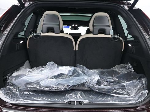 New 2026 Volvo XC90 T8 Ultra w/ Protection Package Premier AWD/4WD image 26