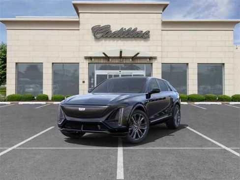 New 2026 Cadillac Lyriq V image 8