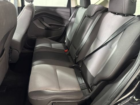 Used 2018 Ford Escape SE FWD image 13
