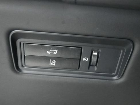 Used 2015 Land Rover Range Rover Autobiography AWD/4WD image 27