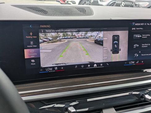 Used 2025 BMW X7 xDrive40i AWD/4WD image 19