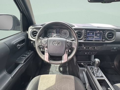 Used 2020 Toyota Tacoma TRD Sport RWD image 12