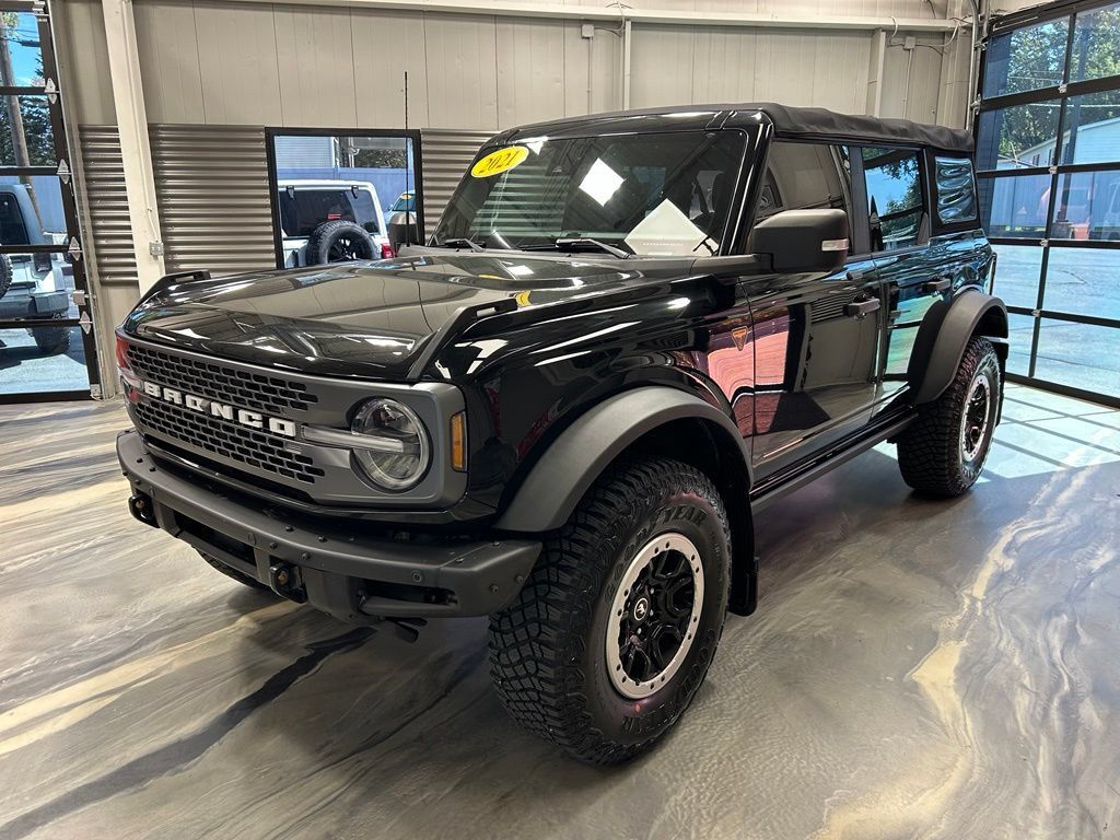 Used 2021 Ford Bronco Badlands w/ Sasquatch Package AWD/4WD image 42