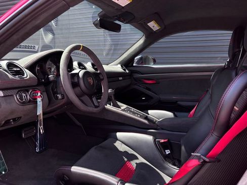 Certified 2025 Porsche 718 Cayman GT4 RS RWD image 4