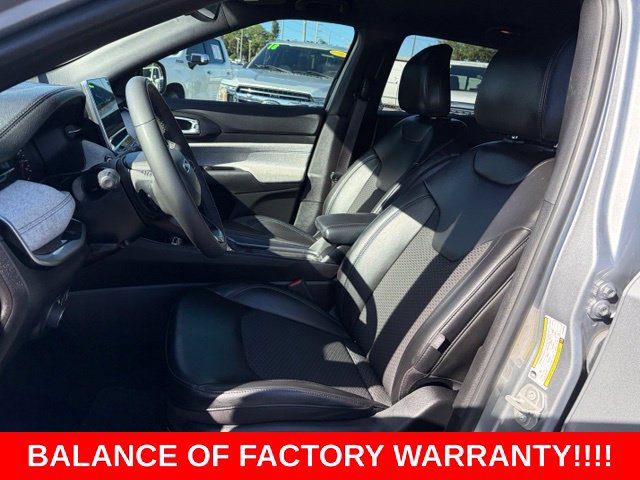 Used 2023 Jeep Compass Latitude AWD/4WD image 14