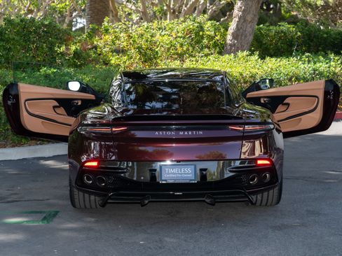 Used 2020 Aston Martin DBS Superleggera RWD image 3