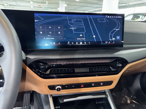 Certified 2025 BMW 330i Sedan w/ Premium Package image 26