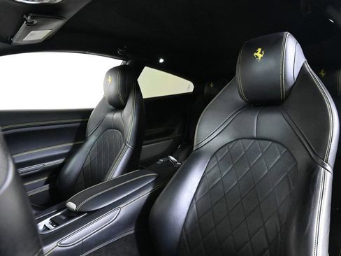 Used 2018 Ferrari GTC4Lusso image 4