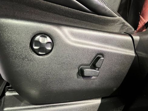 Used 2017 Jeep Grand Cherokee SRT image 26