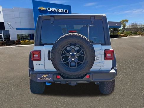 Used 2024 Jeep Wrangler Unlimited AWD/4WD image 26