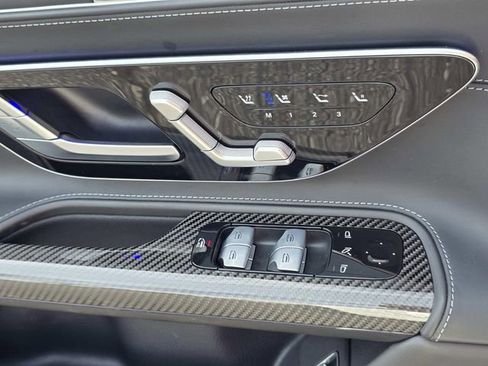 Used 2022 Mercedes-Benz SL 63 AMG 4MATIC image 17