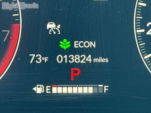 Certified 2025 Honda HR-V Sport image 38