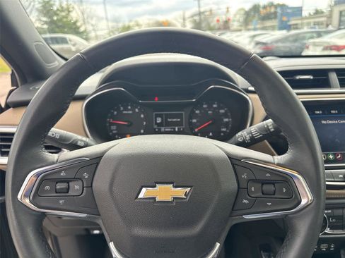 Used 2021 Chevrolet TrailBlazer ACTIV w/ Sun and Liftgate Package AWD/4WD image 14