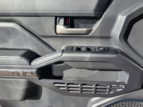 Used 2024 Toyota Tacoma TRD Off-Road w/ TRD Off Road Premium Package image 8