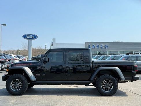 Used 2024 Jeep Gladiator Mojave w/ Convenience Group image 51
