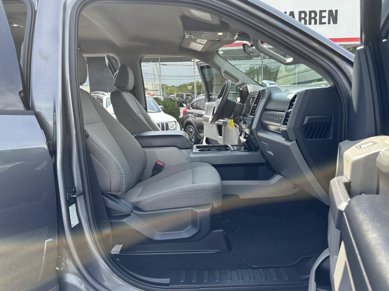 Used 2022 Ford F350 XLT w/ XLT Premium Package AWD/4WD image 43