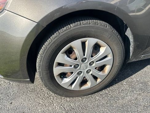 Used 2012 Kia Forte EX FWD image 5