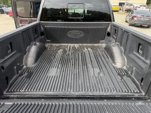 Used 2015 Ford F150 Platinum w/ Equipment Group 701A Luxury AWD/4WD image 15