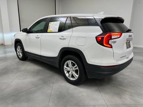 Used 2024 GMC Terrain SLE AWD/4WD image 6