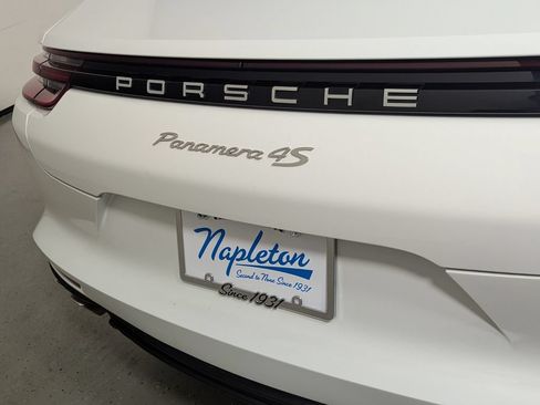Used 2020 Porsche Panamera 4S w/ Premium Package Plus AWD/4WD image 8