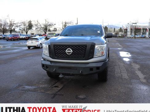 Used 2018 Nissan Titan S w/ S Utility Package image 1