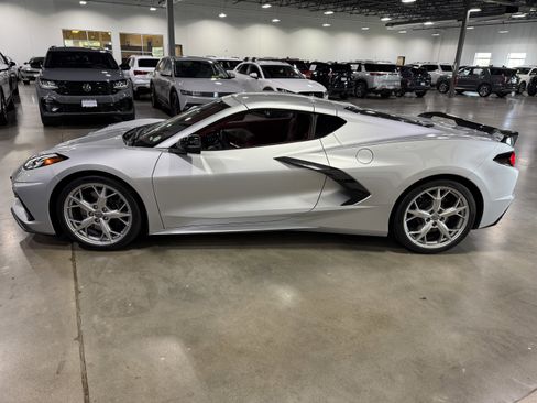 Used 2020 Chevrolet Corvette Stingray Premium Cpe w/ 3LT Preferred Equipment Group RWD image 4