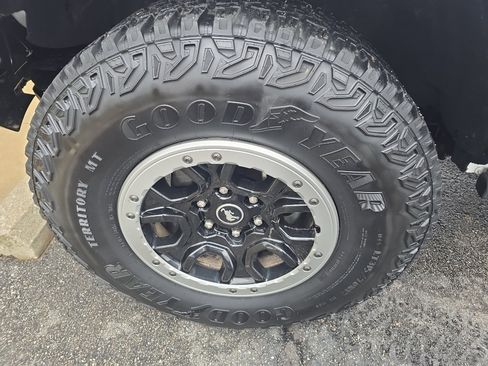 Used 2023 Ford Bronco Badlands w/ Sasquatch Package image 36