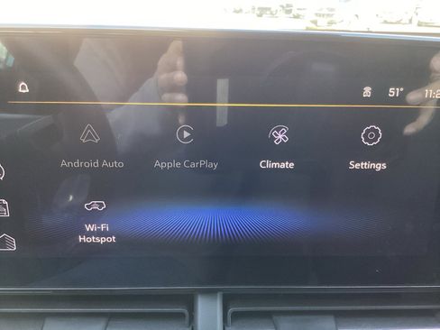 Used 2025 Chevrolet Trax LT w/ Driver Confidence Package image 5