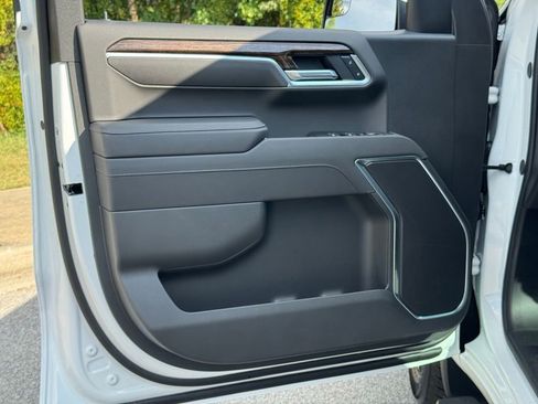 New 2026 GMC Sierra 1500 Elevation w/ LPO, Elevation Black Package image 18
