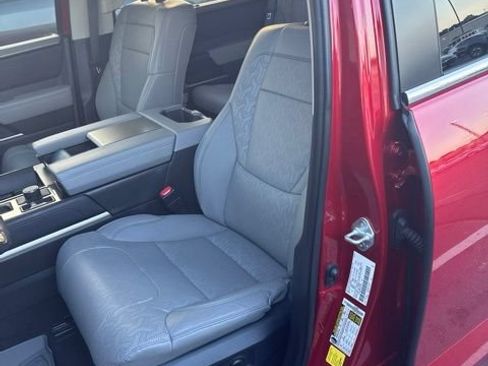 Used 2024 Toyota Sequoia Limited w/ Tow Technology Package AWD/4WD image 9
