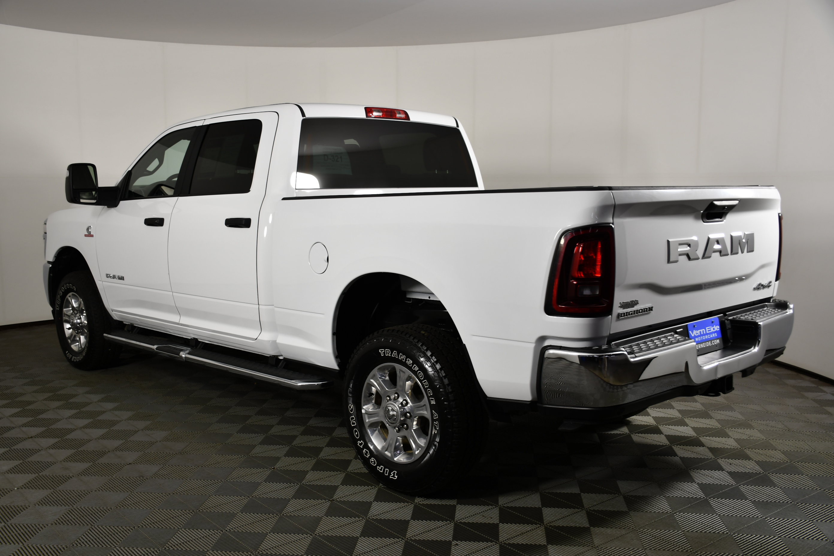 Used 2025 RAM 2500 Big Horn AWD/4WD image 8
