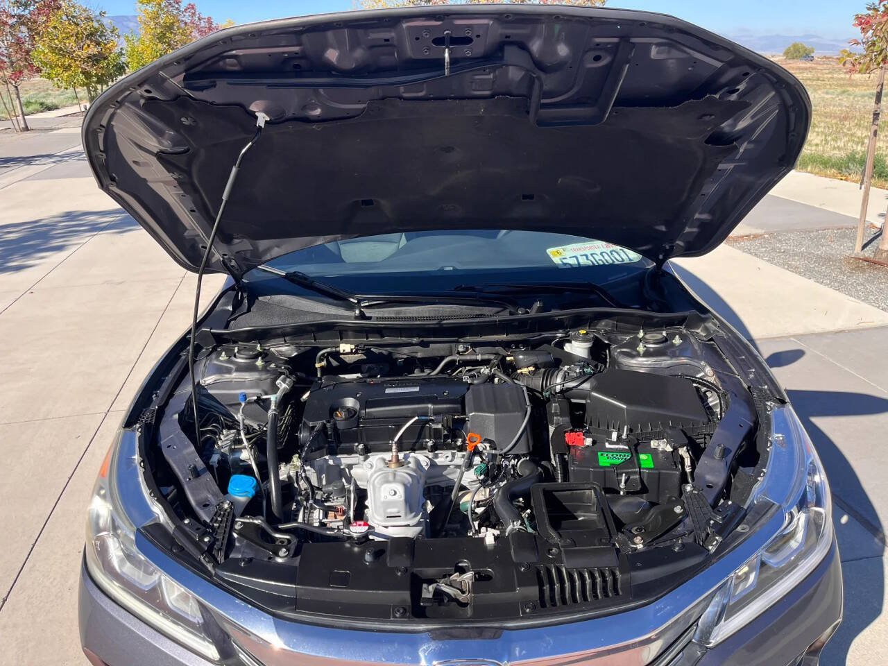 Used 2017 Honda Accord LX image 10