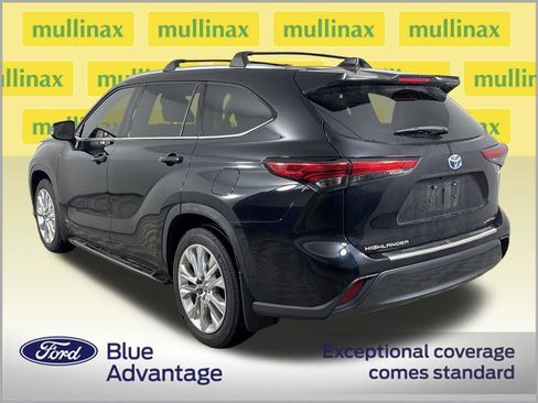 Used 2023 Toyota Highlander Limited AWD/4WD image 10
