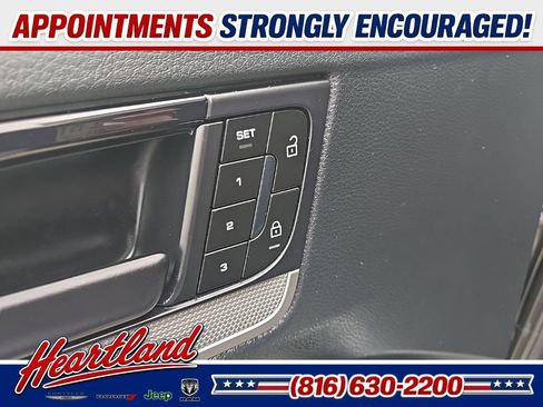 Used 2024 Porsche Cayenne w/ Premium Package AWD/4WD image 30