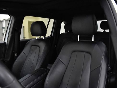 Used 2020 Mercedes-Benz GLB 250 4MATIC image 9