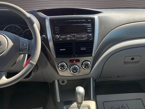 Used 2010 Subaru Forester 2.5X Limited AWD/4WD image 9