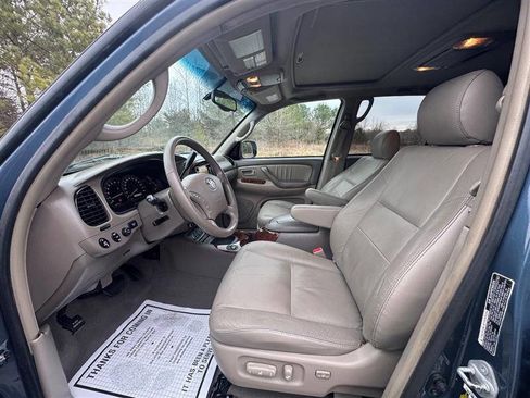 Used 2005 Toyota Sequoia Limited image 24