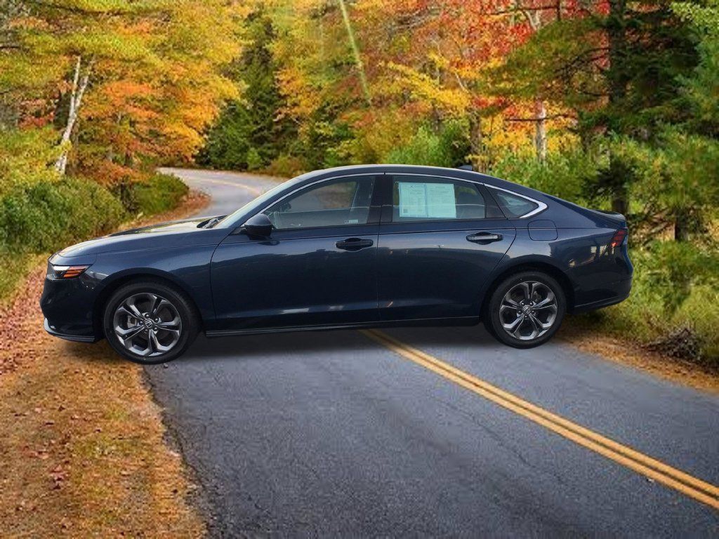 Certified 2023 Honda Accord EX image 6