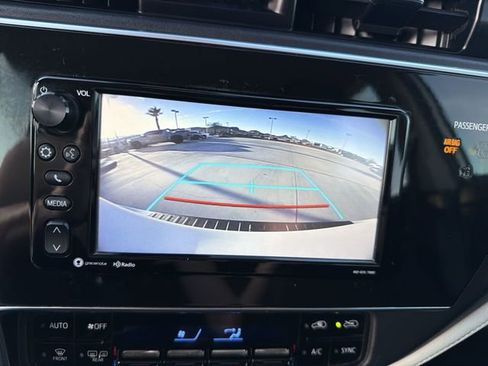 Used 2018 Toyota Corolla iM w/ Carpet Mat Package (TMS) FWD image 20