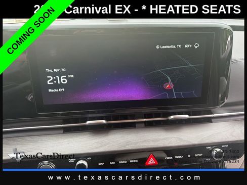 Used 2024 Kia Carnival EX FWD image 6