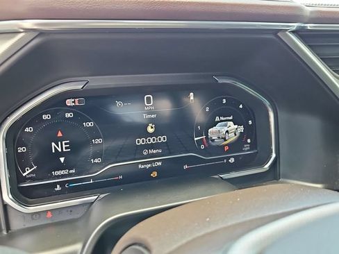Certified 2025 GMC Sierra 1500 Denali AWD/4WD image 15