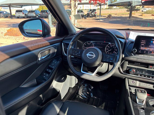 Used 2023 Nissan Rogue SV w/ SV Premium B Package AWD/4WD image 24